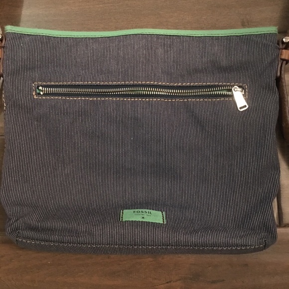 Fossil Crossbody purse - Picture 2 of 8